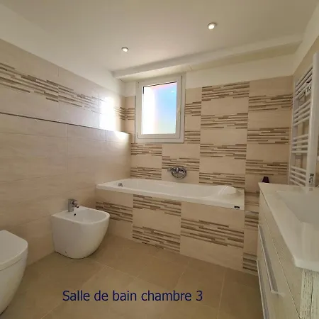 Luxurious Penthouse With Magnificent Views Over The Bay Of 10 Peoples 公寓 *