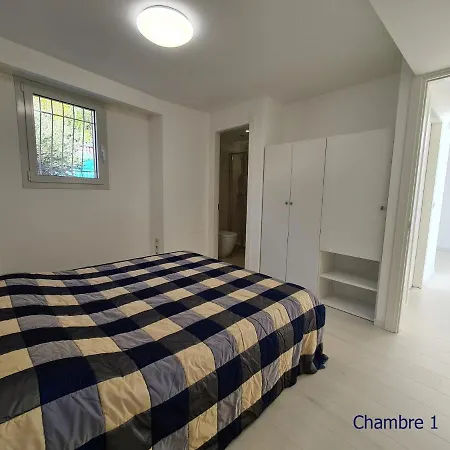 Luxurious Penthouse With Magnificent Views Over The Bay Of 10 Peoples 芒通