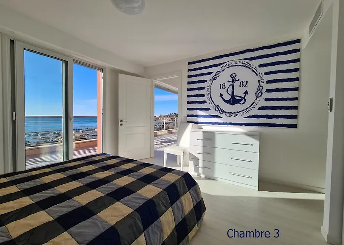 Lejlighed Luxurious Penthouse With Magnificent Views Over The Bay Of 10 Peoples *